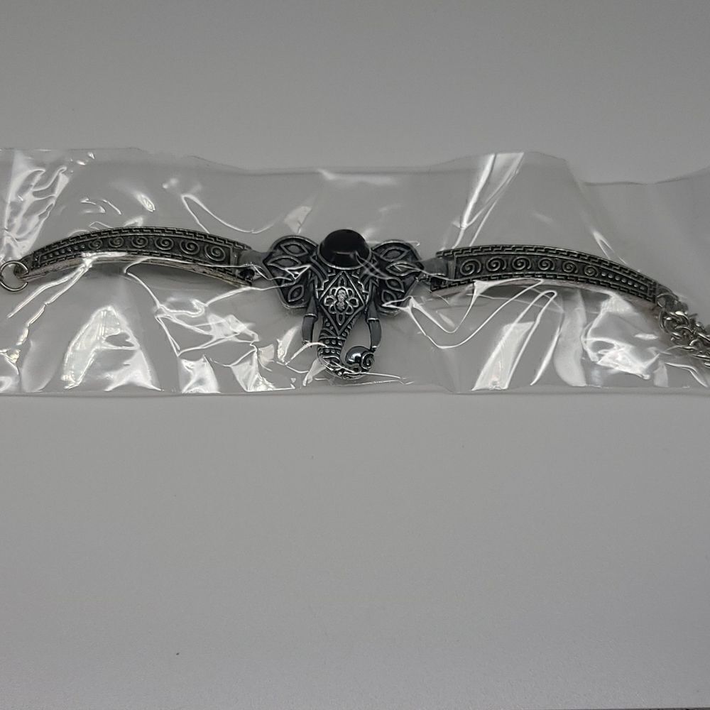Nwt Elephant Stone Bracelet 